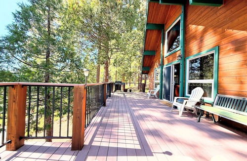 Cold Springs Cabin | 10-Guest Cabin Near Pinecrest Lake & Ski Resort