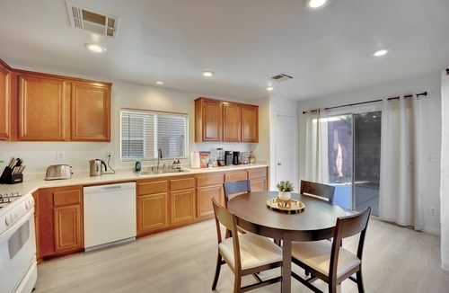 Arden House | 10 mins to Strip! Spacious 4B/3B 2-Story Home 1st Floor Bedroom & Full Bath