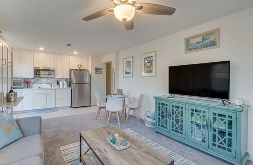 Spanish Springs Apartment | 12 Mi to Reno: Hot Tub Haven in Sparks!