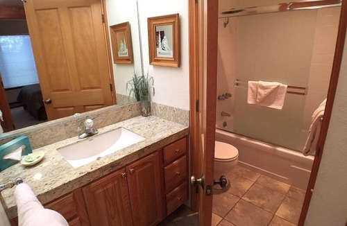 Mammoth Lakes Condo | 146 Standard by RedAwning