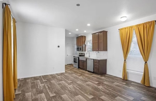Tennyson - Alquire Apartment | 2-bedroom/2 bath studio/guest independent house with a yard in Hayward