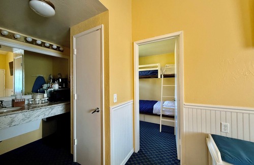 Downtown Monterey Cabin | 2 Bedroom Family Suite at Ocean-Side Property!