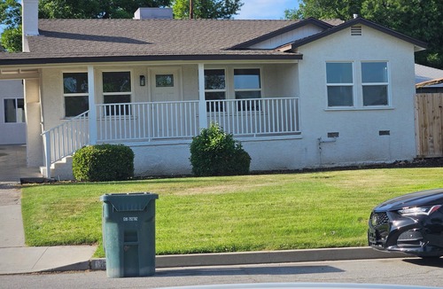 Bakersfield House | 2-bedroom house in soothing Bakersfield with refreshing AC