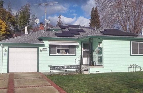 Castro Valley House | 2 Bedrooms, Peaceful Neighborhood, Great Bay Area Location