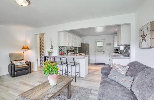 Oceano House | 2 Blocks to Beach: Dog-Friendly Oceano Cottage