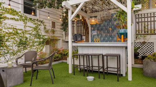 Cayucos House | 2 Cayucan Bungalows Steps to Beach Shared Lounge Sleeps 12