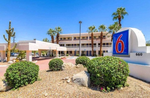 Warm Sands Apartment | 2 Full Beds|Palm Springs, CA