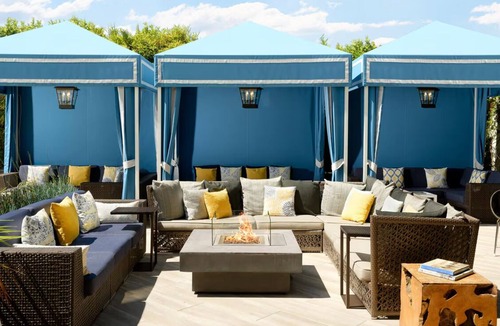 Ocean Park House | 2 Plush Rooms with Pool/Cabana, Bar - Near Vibrant Beach Life