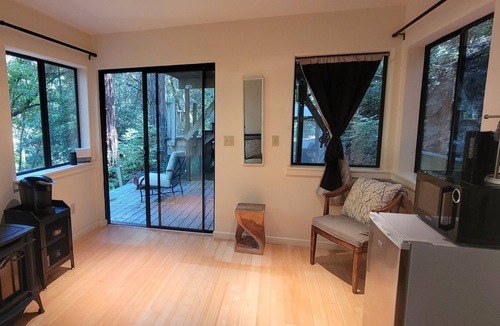 Guerneville Cabin | 2 Rms. Silent Redwoods. Pet OK