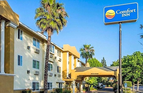 Modesto Hotel | 2-Star Hotel ∙ Comfort Inn Modesto
