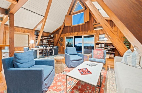 Ventura House | 20% Off May 28-31 On The Sand Perfect For Families