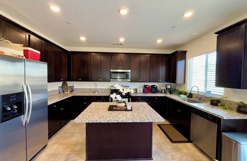 Victorville House | 2022 Newly built home in Victorville CA, 2 beds 2.5 baths