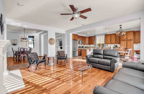 Reno House | 22 Min to Ski 5 TVs Sleeps 13