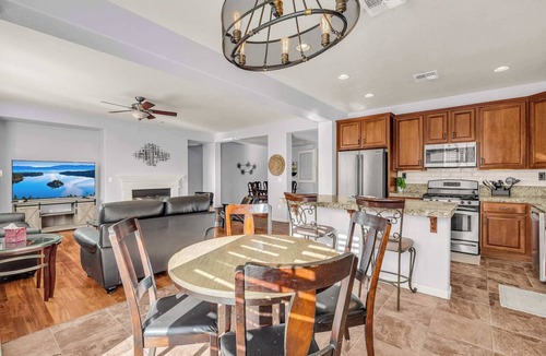 Reno House | 22 Min to Ski 5 TVs Sleeps 13