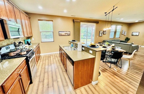 Reno House | 22 Mins to Ski/Long Driveway/9 Beds/6TVs/Sleeps16