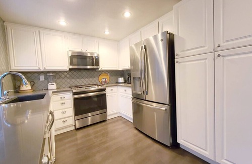 Mission Viejo House | 25%Disc Comforts of Home when Traveling 31 Days+