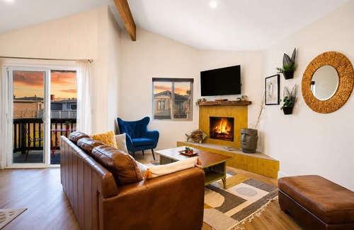 Silver Strand House | 25% Off Aug 12-15! Amazing Location, Walk 2 Beach*