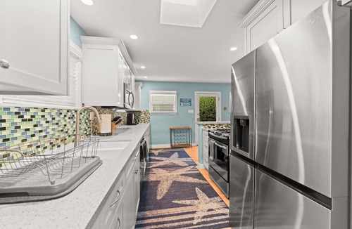 Pierpont Bay House | 25% Off July 28&29 Perfect 4 Families Walk 2 Beach
