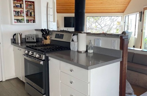 Faria Beach House | 25% Off Sept 18-20 Water Front, Perfect 4 Families