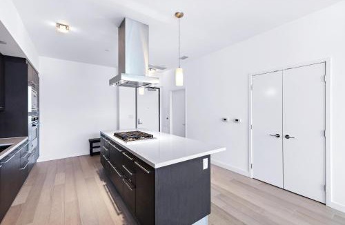 Santa Ana Apartment | 25th floor Luxury Penthouse