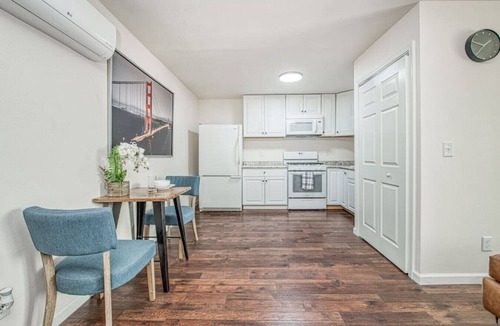 Fresno House | 2730 W Bullard Back Studio · Totally New Awesome ★ North Fresno Back Studio
