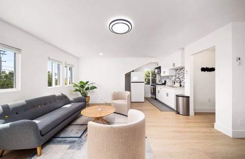 Alhambra Apartment | 2Bedroom home - Marengo Estate