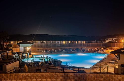 Marina Condo | 2x 2BR in Beach Resort with Pool, Hot Tub, Firepit
