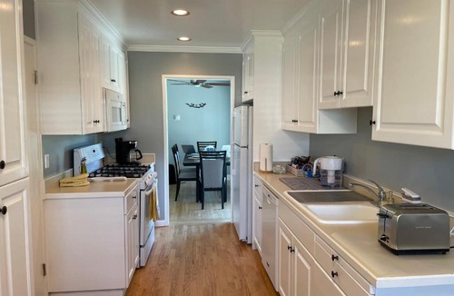 Cambrian Villa | 3 Bed 2 bath cozy house in Silicon Valley