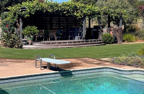 Sonoma House | 3 bedroom, 2 bath, pool, new hot tub, outdoor kitchen, bar and lounge, fire pit