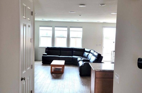 Hollister House | 3-bedroom house in fantastic Hollister with cool AC breeze