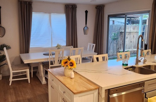 Pumpkin Center House | 3-bedroom house in beautiful Bakersfield with AC and comfort