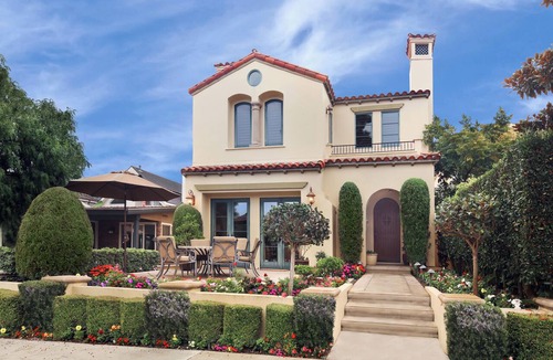 Corona del Mar House | 3-bedroom house in delightful CDM Village 2 blocks to Beach