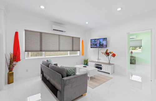 Midway City House | 3-bedroom newly build house near Disneyland