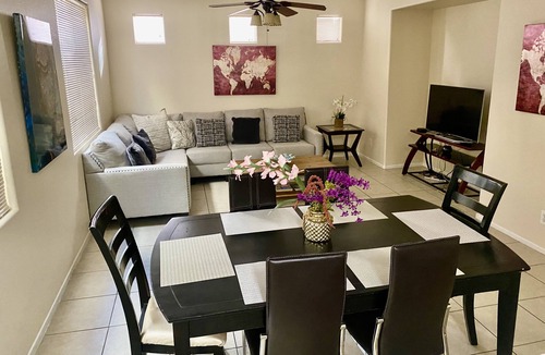 Rhodes Ranch House | 3 bedroom (queen size beds), 2.5 bathroom with easy highway access to all your favorite places!