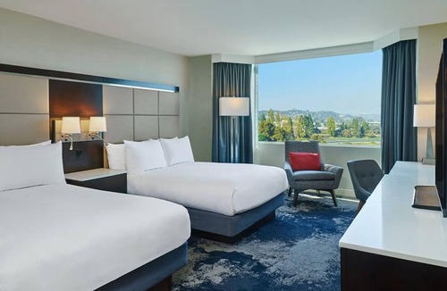 Redwood Shores Hotel | 3 Classic 2 Double Rooms at Grand Bay San Francisco Hotel, Pet-friendly w/Pool