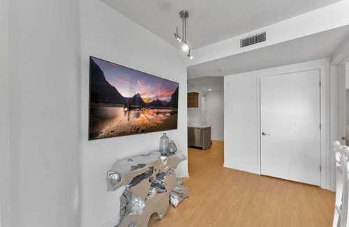 Ocean Park Apartment | 3 Lux large apartment heart of SM
