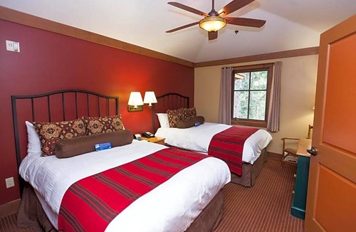Incline Village Hotel | 3-Star Hotel ∙ Hyatt Residence Club Lake Tahoe, High Sierra Lodge