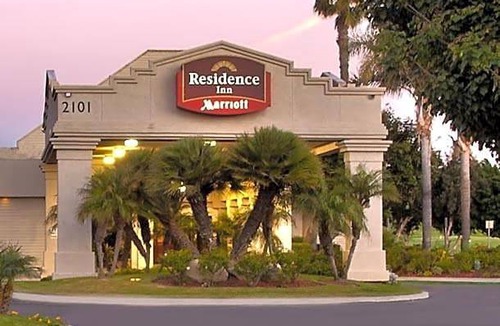 Oxnard Hotel | 3-Star Hotel ∙ Residence Inn by Marriott Oxnard River Ridge
