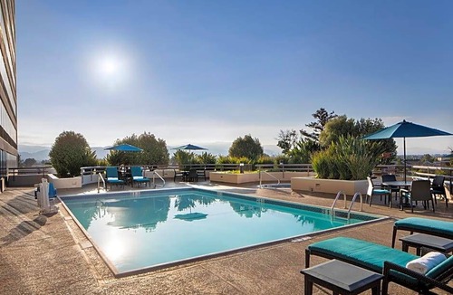 Milpitas Hotel | 3-Star Hotel ∙ Sonesta San Jose