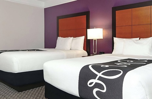 Guasti Hotel | 3 x 2 Double Beds at La Quinta Inn & Suites by Wyndham Ontario Airport