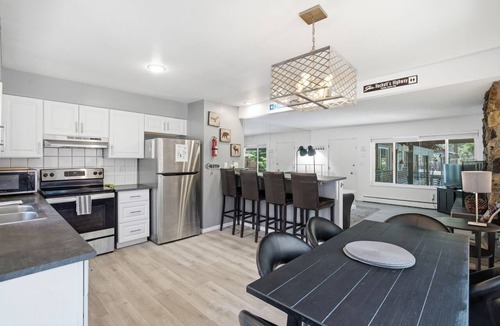 South Lake Tahoe Condo | 37 Villa Tahoe - Cozy & Stylish Condo - Walkable to the Lake - On 2 Bus Routes
