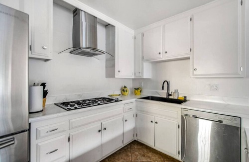 Santa Ana Heights House | 3Bed/2Bath | Close To South Coast Plaza & Freeway