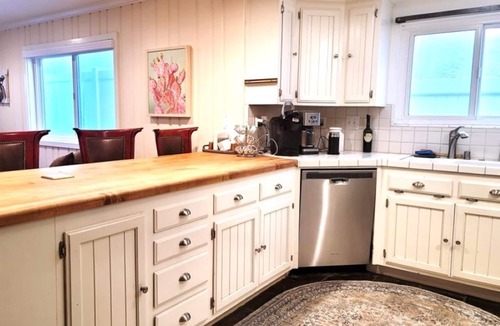 Old Towne House | 3BR/3BA Pet-Friendly, 2 Blocks to Beach, Walk to Dining & Coffee