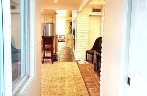 Old Towne House | 3BR/3BA Pet-Friendly, 2 Blocks to Beach, Walk to Dining & Coffee