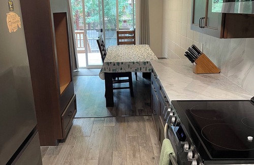 Dollar Point Apartment | 3BR apt. with WiFi BBQ Smart TVs close to Lake Tahoe, boat launch, biking trails