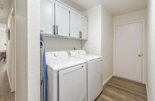 Merced House | 3BR Cozy Home~ Stylish & New ~ UC Merced ~ en route Yosemite!