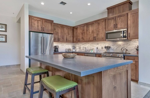 Lakeside Park Condo | 3br Luxury Â steps To Heavenly Gondola & Village 3 Bedroom Condo by RedAwning