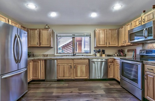 Incline Village Condo | 3BR @ No. Lake Tahoe - HOT TUB & Sauna - Ski Lease Possible - Incline Village