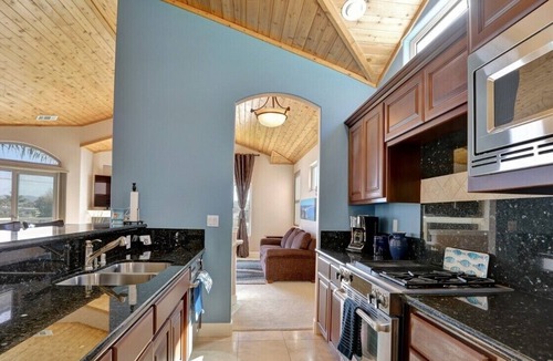 Downtown House | 3BR One block to Beach!