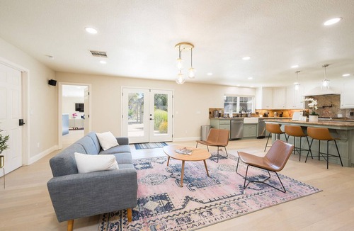 Templeton House | 4,500 sq-ft retreat with a pool and hot tub in the middle of wine country!
